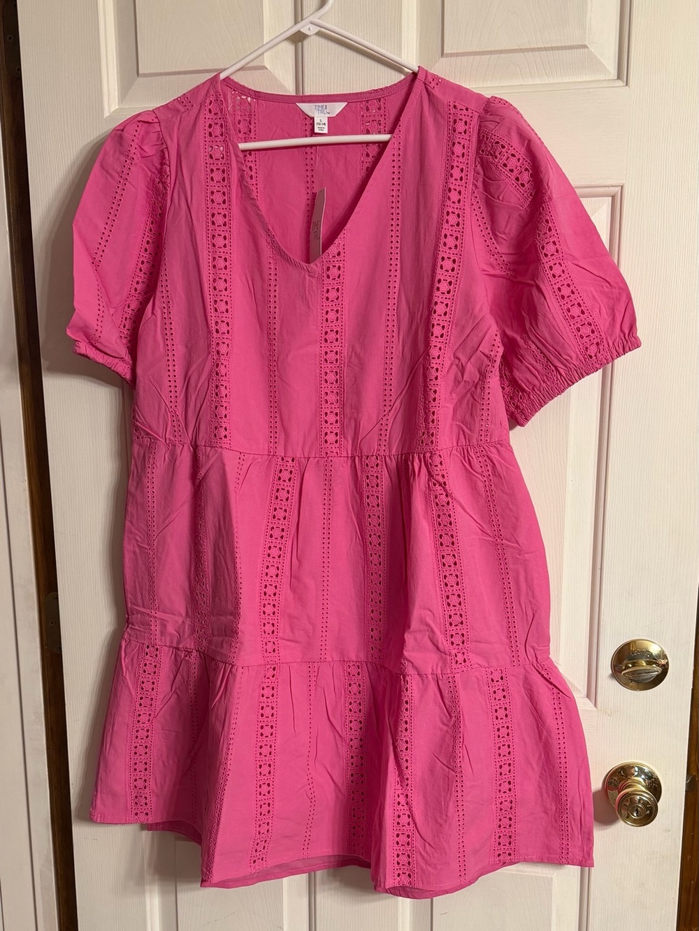 Time and Tru Hot Pink Eyelet Tiered V-Neck Dress size L